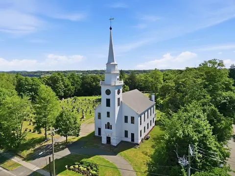 732 Elm St, West Springfield, MA 01089