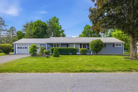 13 Louis Rd, Framingham, MA 01702