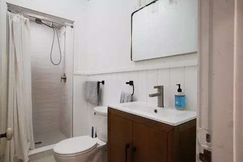 83 Pleasant St #3, Marblehead, MA 01945 photo 5