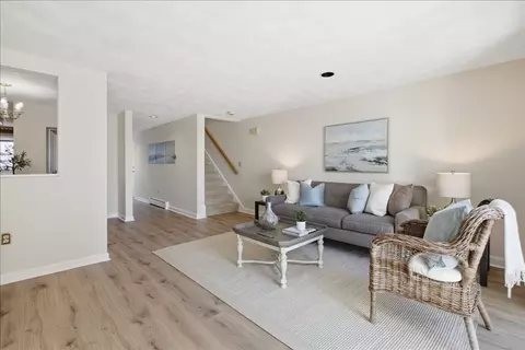 Living - 53 Front St #53, Beverly, MA 01915 photo 4 of 4