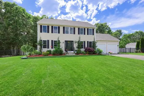 7 Stanley Cir, Mansfield, MA 02048