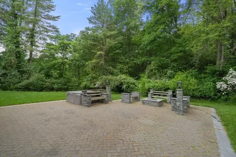 Exterior - 80 Locust Ln, Needham, MA 02492 photo 4 of 5