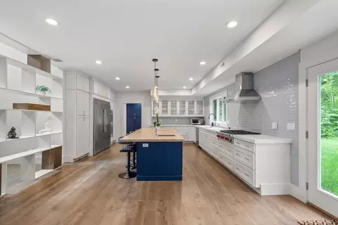 Kitchen - 80 Locust Ln, Needham, MA 02492 photo 3 of 4