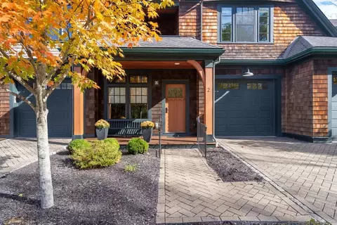 2 Abbey Rd #2, Sherborn, MA 01770