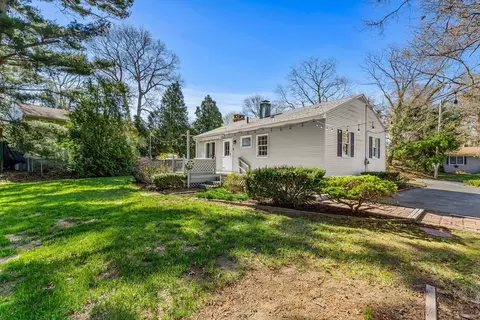 5 Pershing Ave, Acushnet, MA 02743 photo 28
