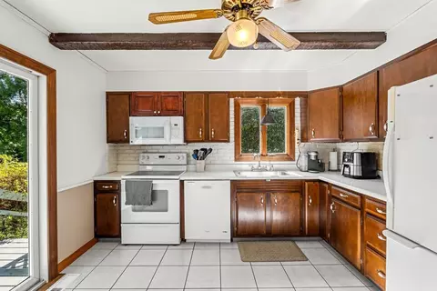 5 Pershing Ave, Acushnet, MA 02743 photo 5