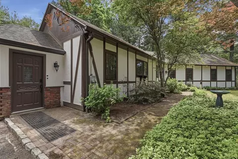 321 Sudbury St, Marlborough, MA 01752