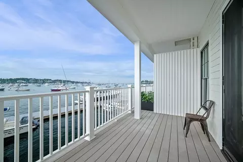 Exterior - 95 Front St #1, Marblehead, MA 01945 photo 2 of 2