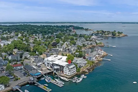 View/Area - 95 Front St #1, Marblehead, MA 01945 photo 2 of 9