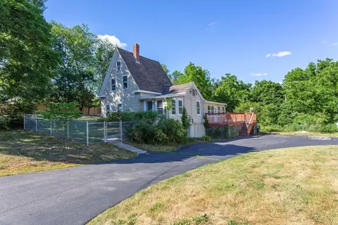 260 King Philip St, Raynham, MA 02767