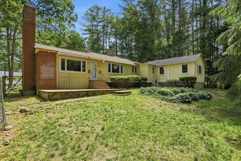 Exterior - 24 Forest Rd, Acton, MA 01720 photo 7 of 10