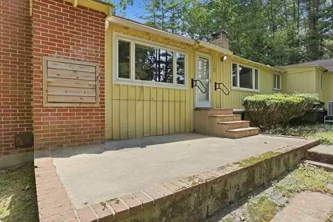 Exterior - 24 Forest Rd, Acton, MA 01720 photo 6 of 10