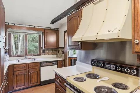 Kitchen - 24 Forest Rd, Acton, MA 01720 photo 2 of 4