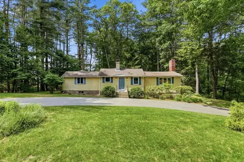 Exterior - 24 Forest Rd, Acton, MA 01720 photo 3 of 10