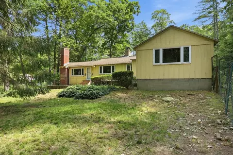 Exterior - 24 Forest Rd, Acton, MA 01720 photo 8 of 10