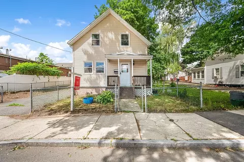 8 Myrtle St, Lynn, MA 01905