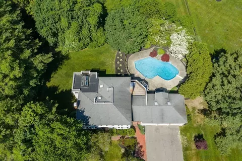 17 Berkley Cir, Hingham, MA 02043 photo 31
