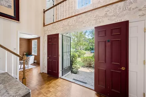 17 Berkley Cir, Hingham, MA 02043 photo 5