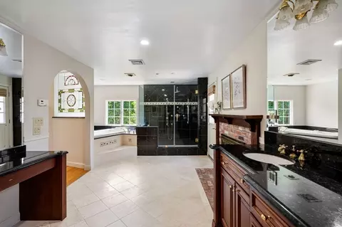 17 Berkley Cir, Hingham, MA 02043 photo 25