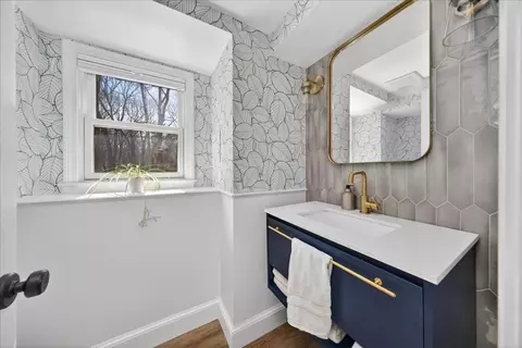 Bath - 36 Independence Ln, Hingham, MA 02043 photo 5 of 5