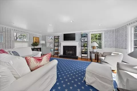 Living - 36 Independence Ln, Hingham, MA 02043 photo 2 of 3