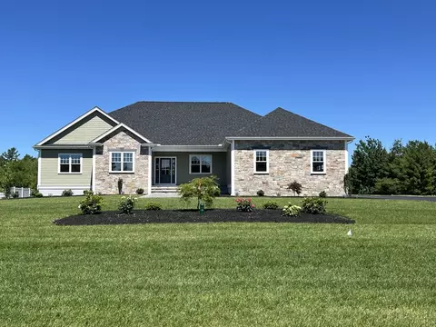 17 Alison Dr, Acushnet, MA 02743