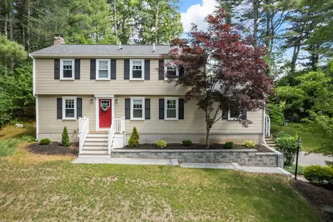 23 Bonney Dr, Holliston, MA 01746