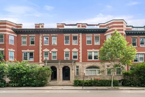 483 Washington St #1, Brookline, MA 02446