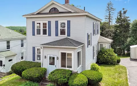 105 Beech St, Clinton, MA 01510