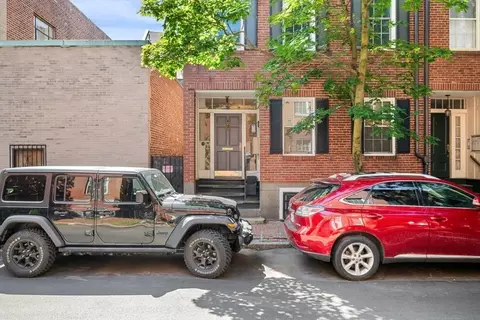 1 Melrose St #1, Boston, MA 02116
