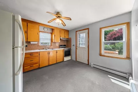 9 Mowry St, Raynham, MA 02767 photo 6