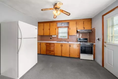 9 Mowry St, Raynham, MA 02767 photo 8