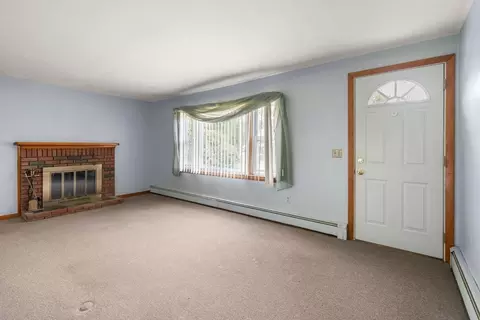 9 Mowry St, Raynham, MA 02767 photo 11