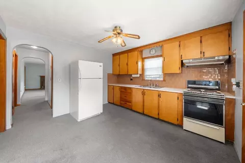 9 Mowry St, Raynham, MA 02767 photo 7