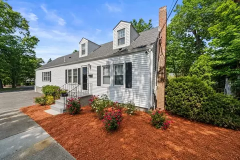 1822 Washington St, Braintree, MA 02184