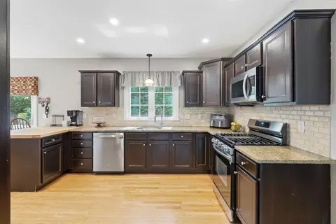6 Harness Path, Plainville, MA 02762 photo 5