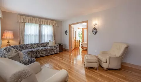 Living - 123 James St, Acushnet, MA 02743 photo 1 of 1