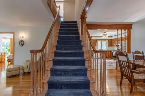 Entry Way - 123 James St, Acushnet, MA 02743 photo 2 of 3