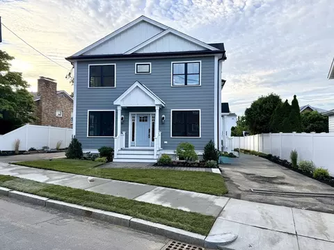 199 Lexington St #199, Watertown, MA 02472