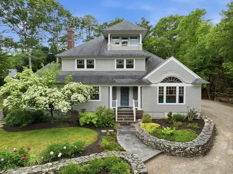 72 Indian Cove Rd, Marion, MA 02738