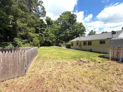 32 Crestmont, Springfield, MA 01108 photo 31