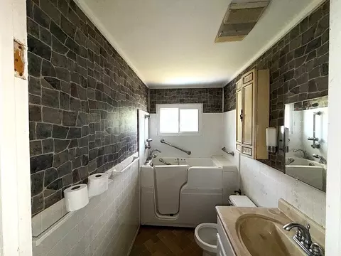 32 Crestmont, Springfield, MA 01108 photo 17