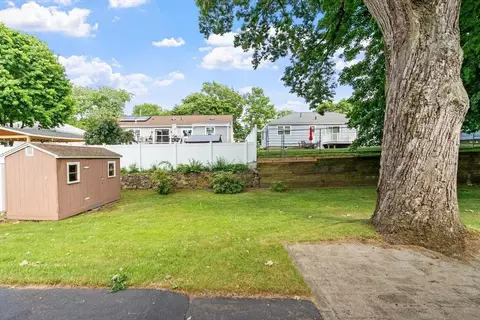48 Chickering St, Lawrence, MA 01843 photo 32