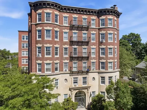 55 Magazine St #21, Cambridge, MA 02139