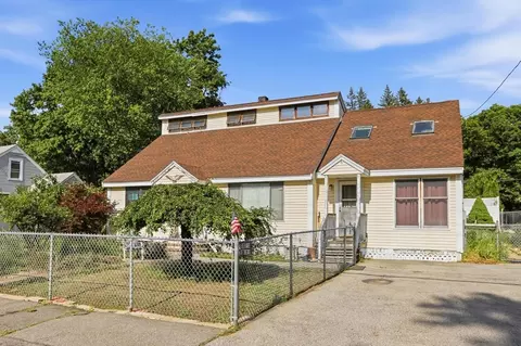 364 W Meadow Rd, Lowell, MA 01854