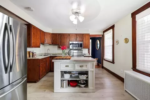 105 Pine St, West Springfield, MA 01089 photo 15
