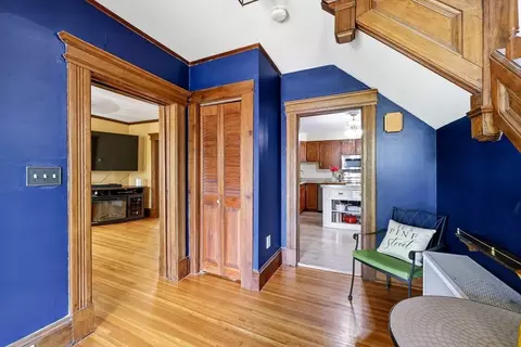 105 Pine St, West Springfield, MA 01089 photo 6
