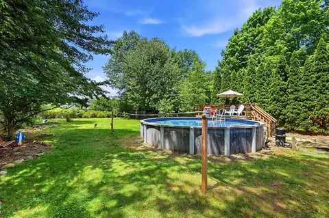 105 Pine St, West Springfield, MA 01089 photo 33