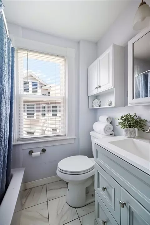 105 Pine St, West Springfield, MA 01089 photo 20