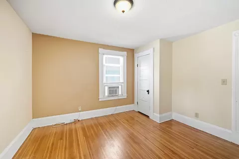 105 Pine St, West Springfield, MA 01089 photo 23
